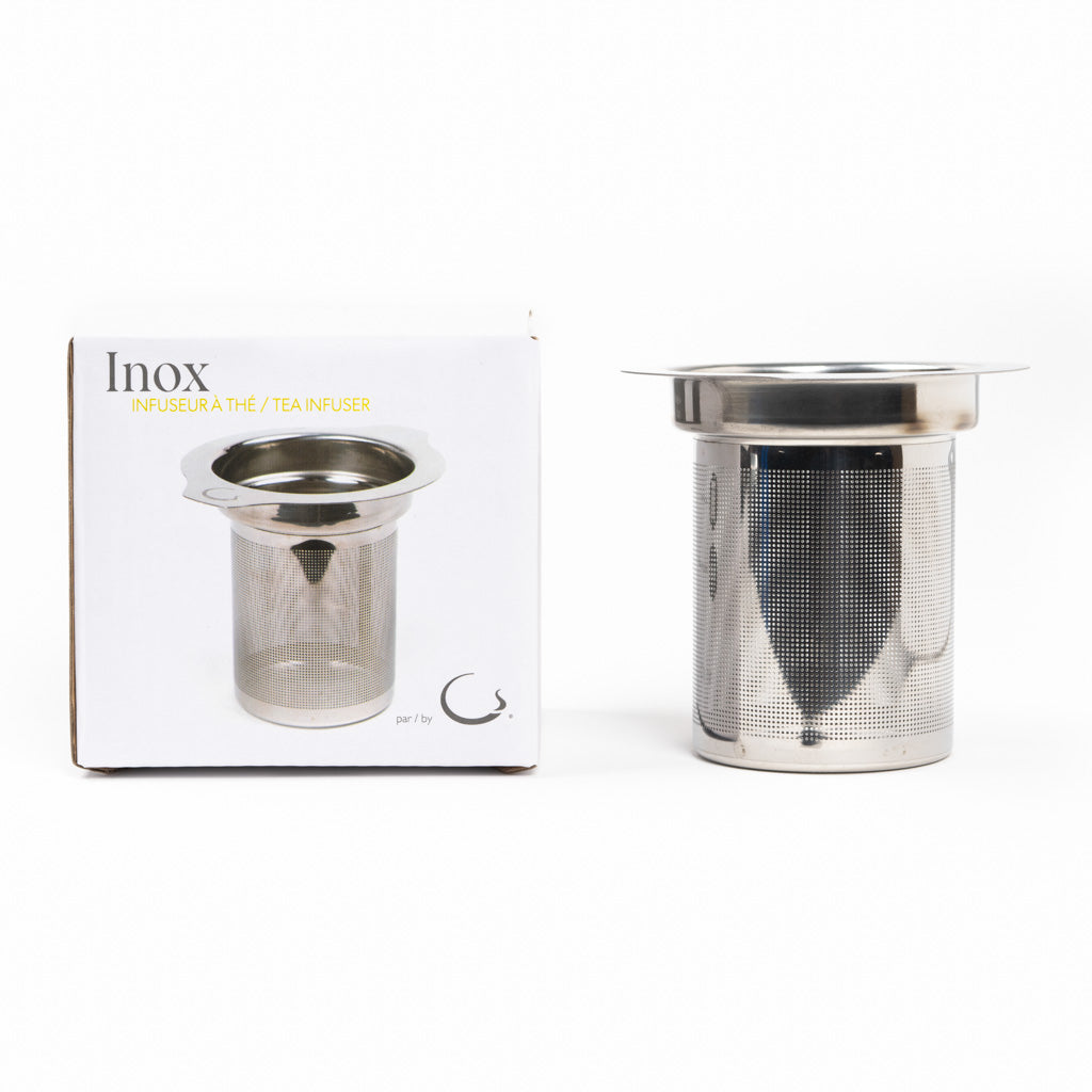 Un infuseur à thé en inox en forme de cuillère magnétique